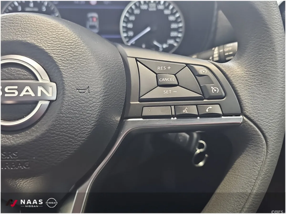 Nissan Juke MPV, Petrol, 2025, Grey
