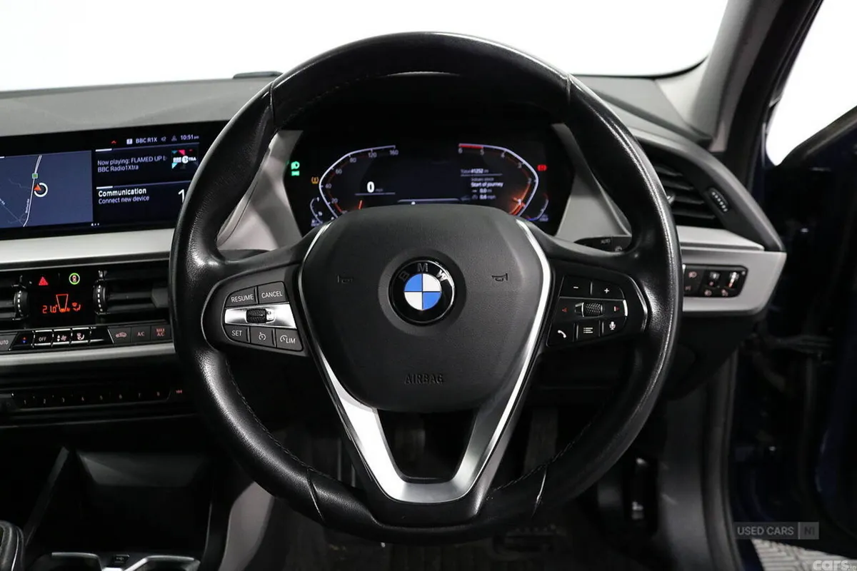 BMW 1-Series Hatchback, Diesel, 2022, Blue