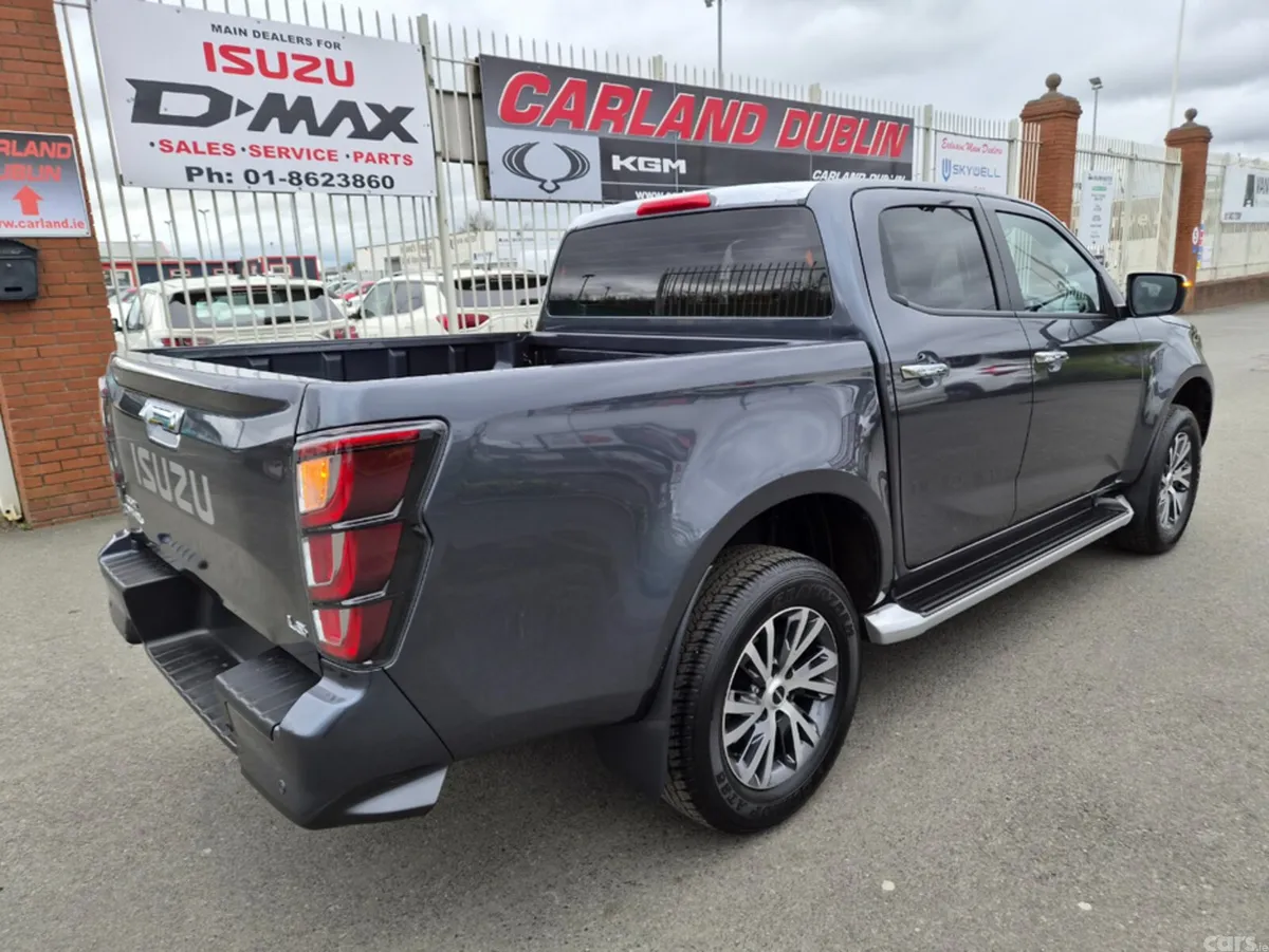 Isuzu D-Max Pick Up, Diesel, 2027, Grey