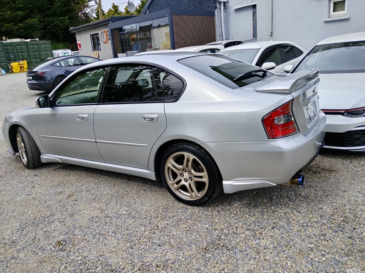 Subaru Legacy Saloon, Petrol, 2004, Silver