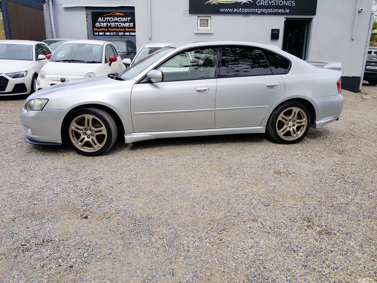 Subaru Legacy Saloon, Petrol, 2004, Silver