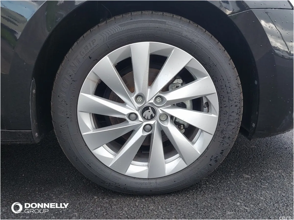 Skoda Octavia Estate, Diesel, 2025, Black
