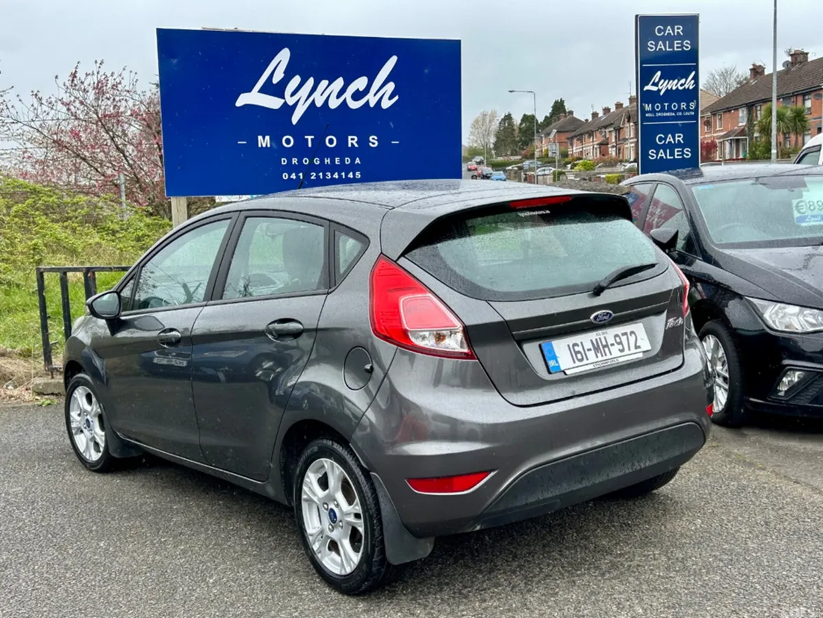 Ford Fiesta Hatchback, Petrol, 2016, Grey