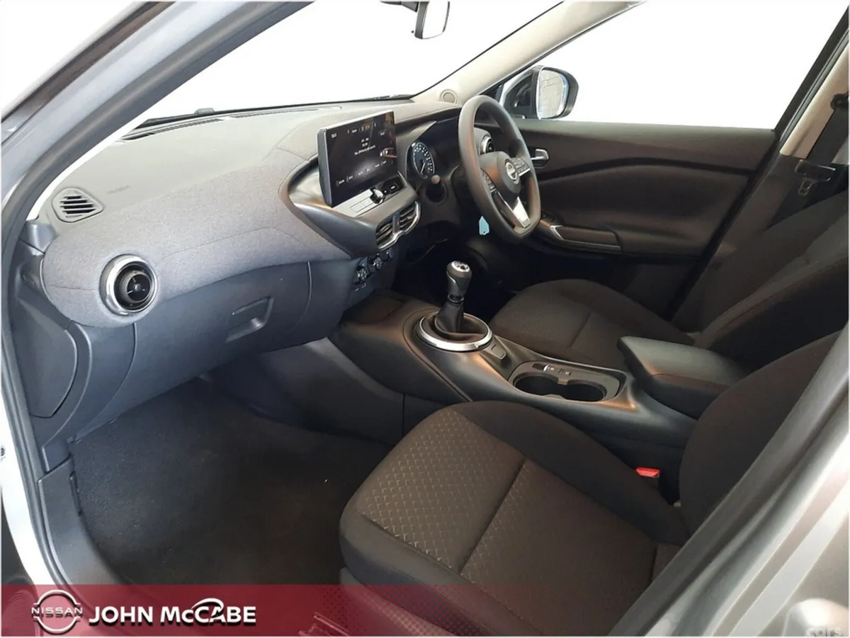 Nissan Juke MPV, Petrol, 2025, Grey