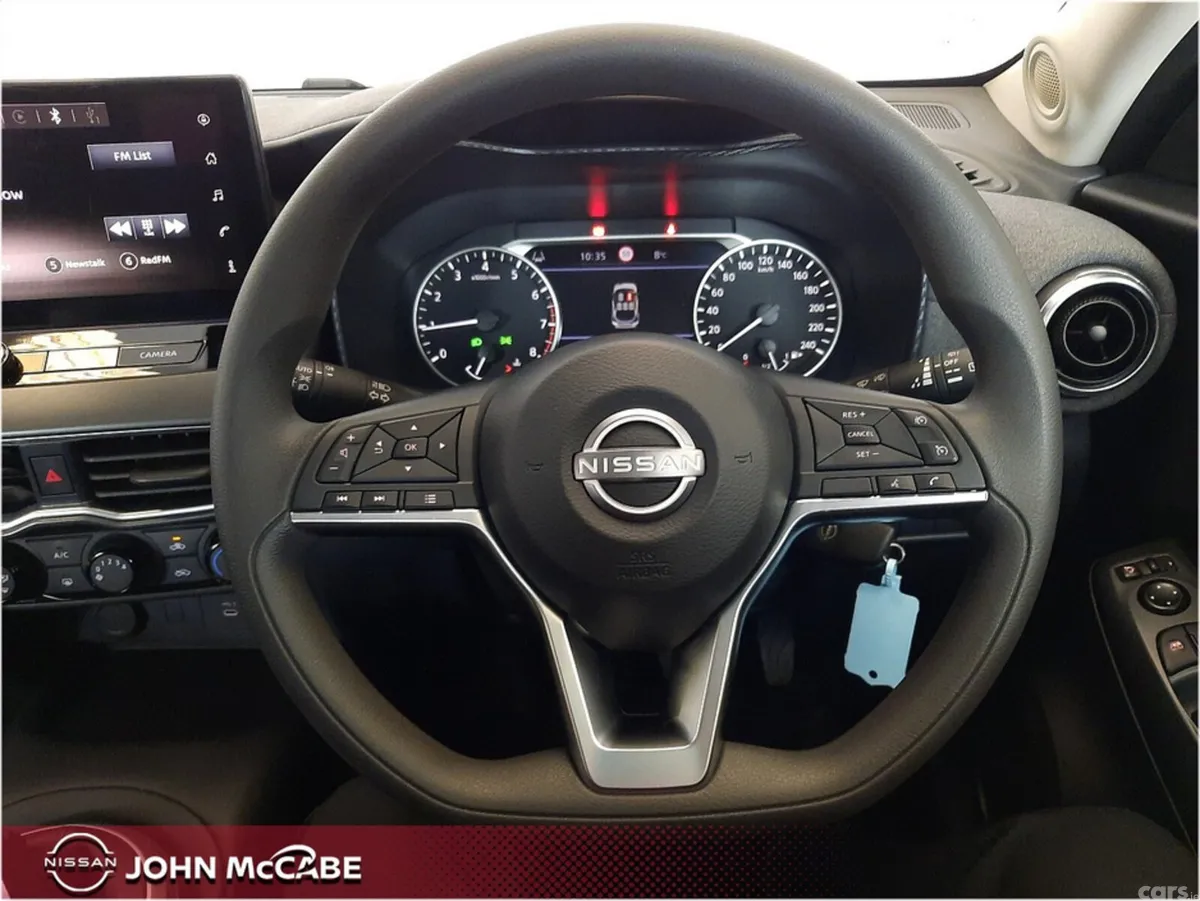 Nissan Juke MPV, Petrol, 2025, Grey