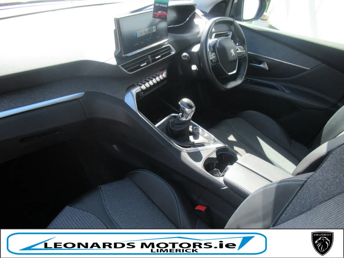 Peugeot 3008 SUV, Diesel, 2022, Blue