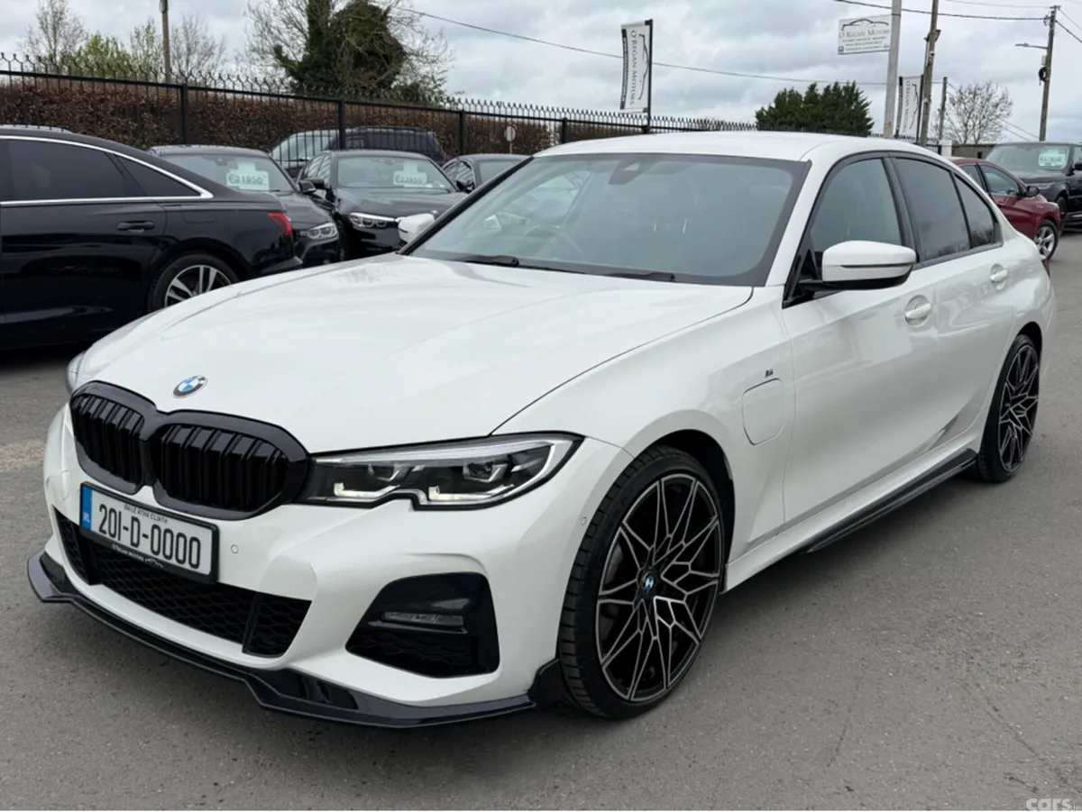 BMW 3-Series Saloon, Petrol Plug-in Hybrid, 2020, White
