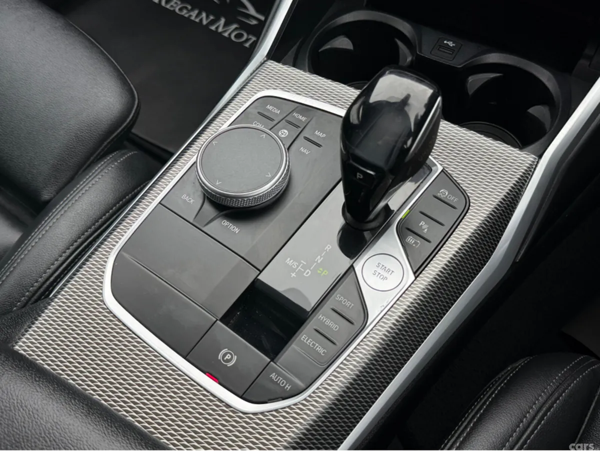 BMW 3-Series Saloon, Petrol Plug-in Hybrid, 2020, White