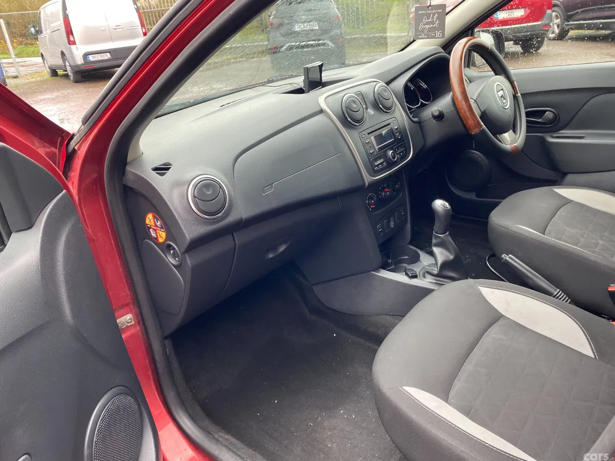 Dacia Sandero Stepway Hatchback, Diesel, 2017, Red