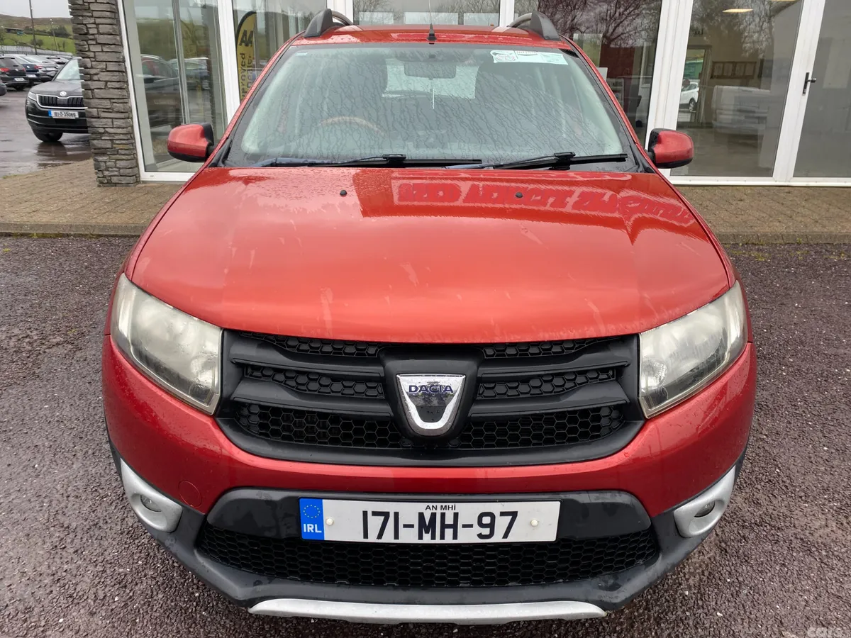 Dacia Sandero Stepway Hatchback, Diesel, 2017, Red