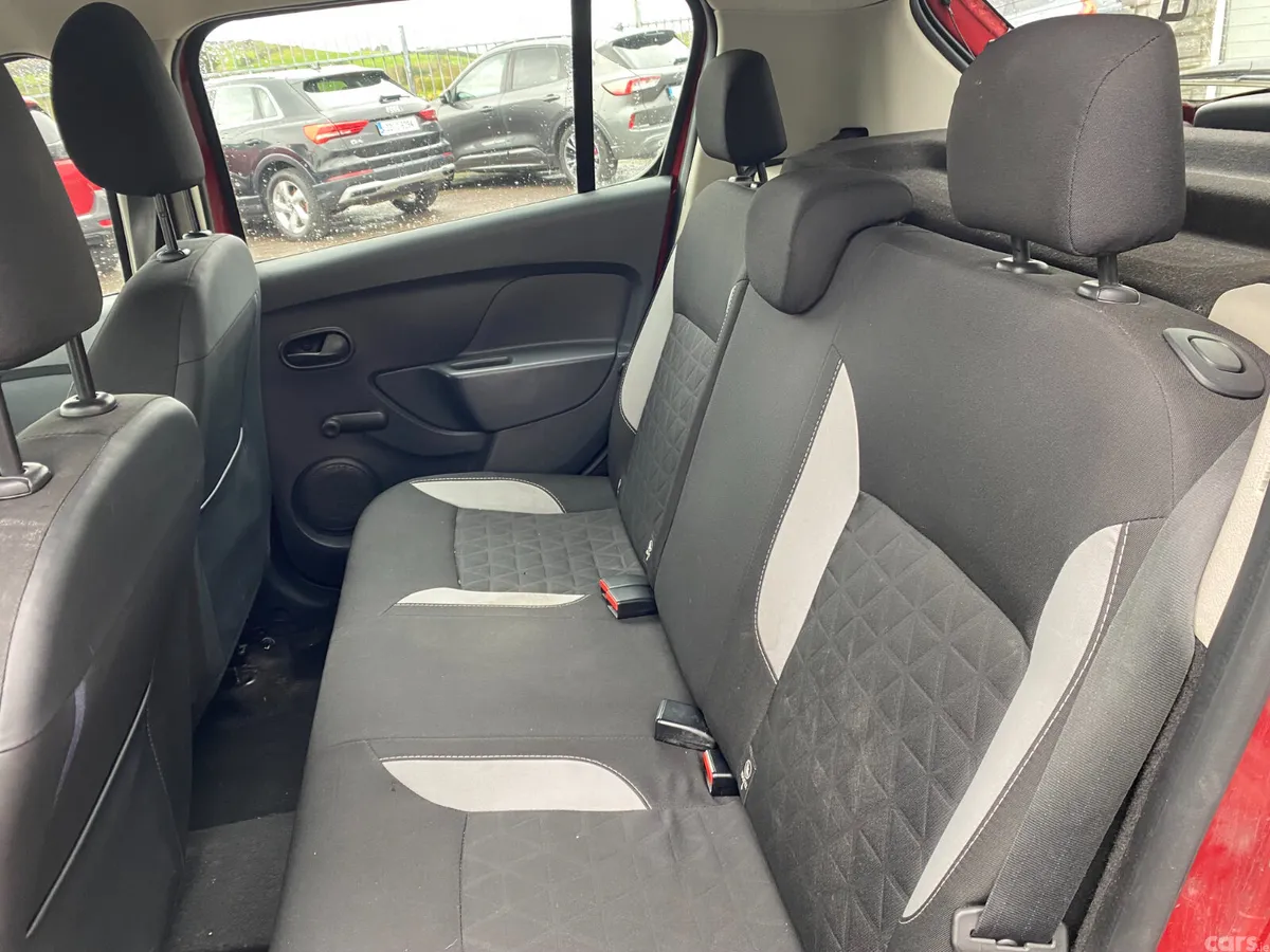 Dacia Sandero Stepway Hatchback, Diesel, 2017, Red