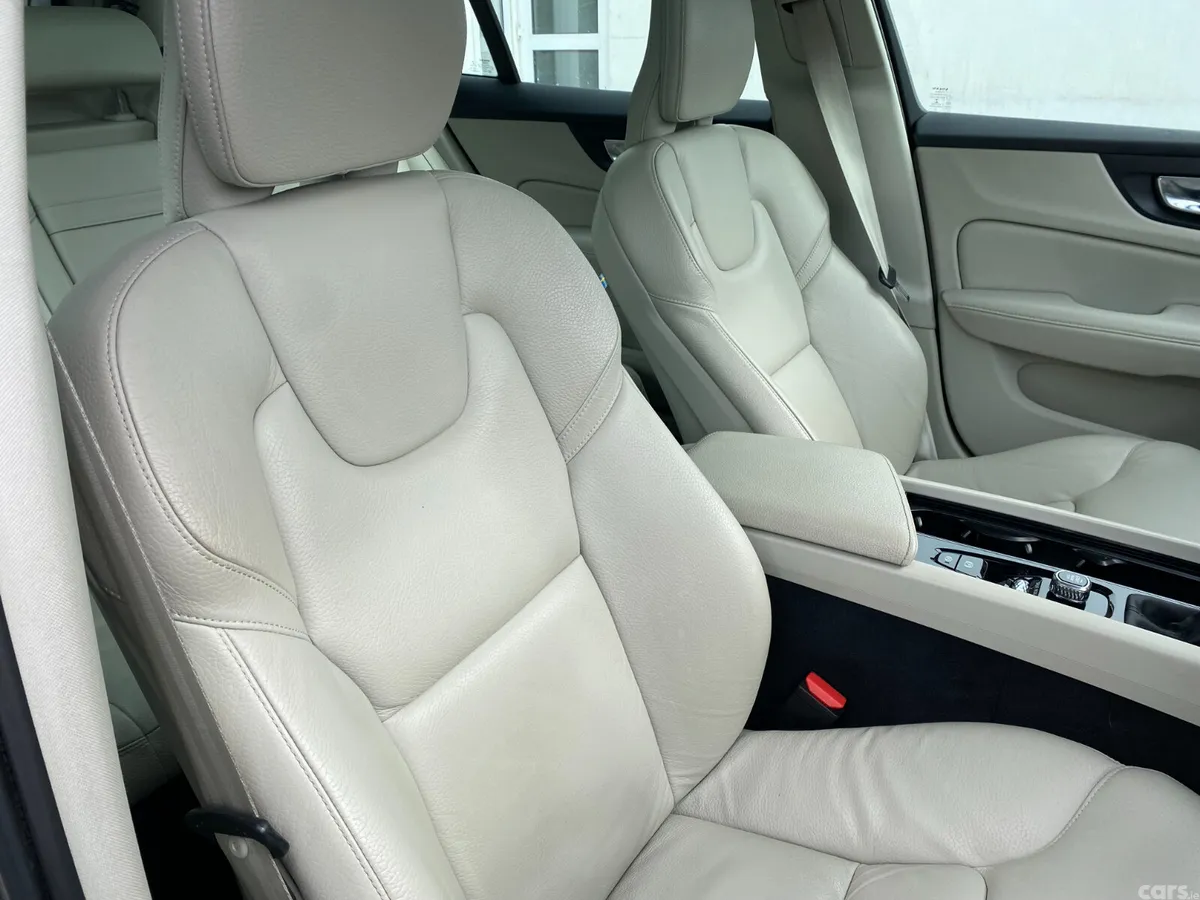 Volvo V60 Estate, Diesel, 2019, Grey