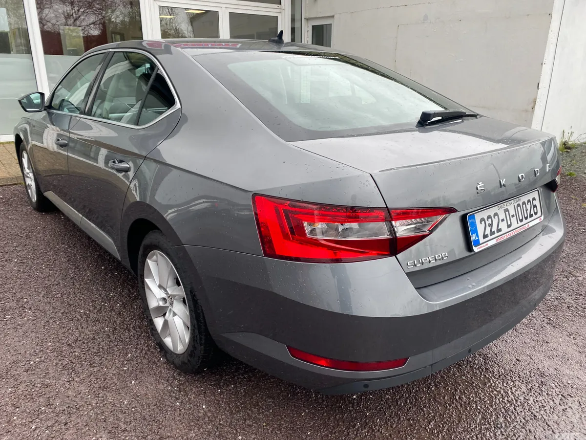 Skoda Superb Saloon, Diesel, 2022, Grey