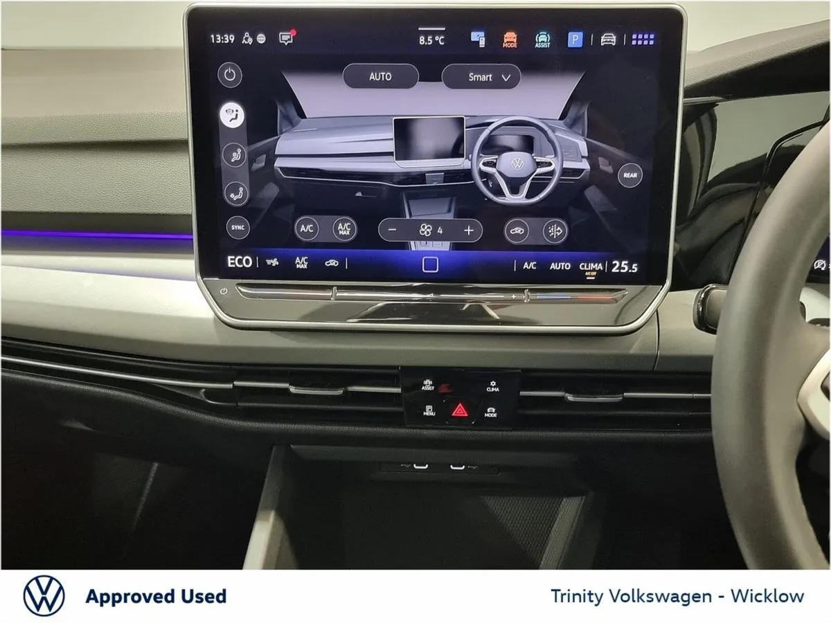 Volkswagen Golf Hatchback, Petrol Plug-in Hybrid, 2025, White