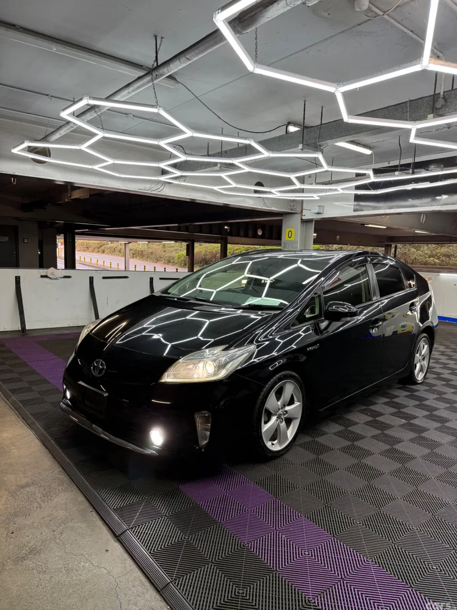 Toyota Prius Saloon, Petrol Hybrid, 2012, Black
