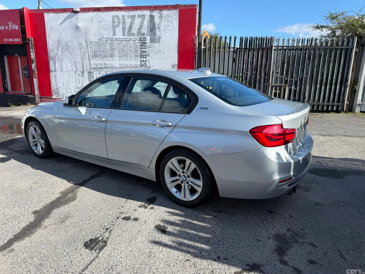 BMW 3-Series Saloon, Petrol Plug-in Hybrid, 2016, Silver