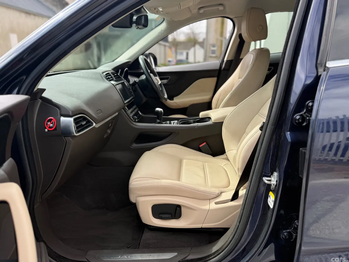 Jaguar F-Pace SUV, Diesel, 2018, Blue