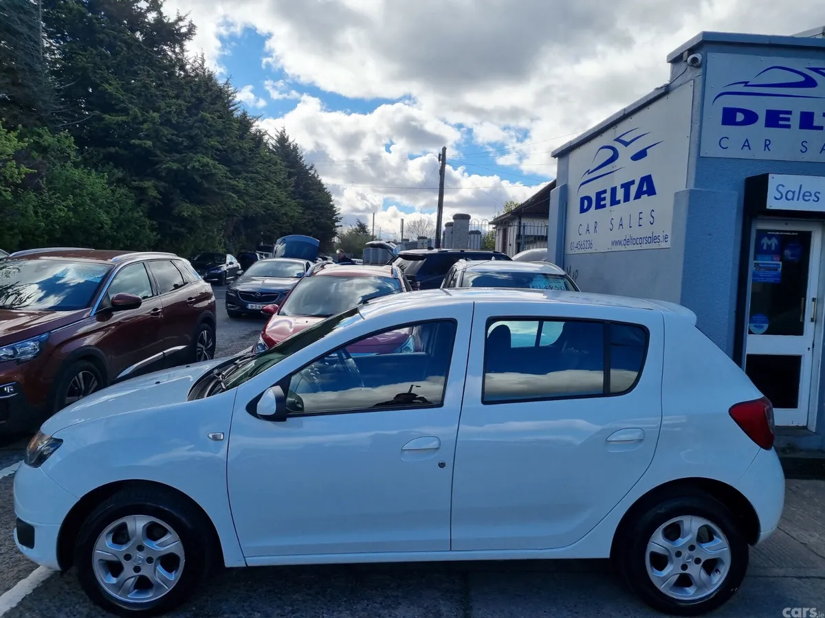 Dacia Sandero Hatchback, Petrol, 2016, White