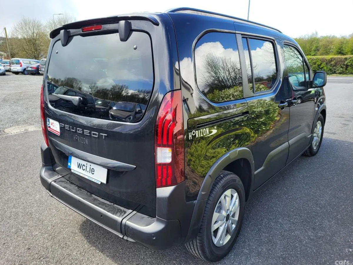 Peugeot Rifter MPV, Diesel, 2026, Black