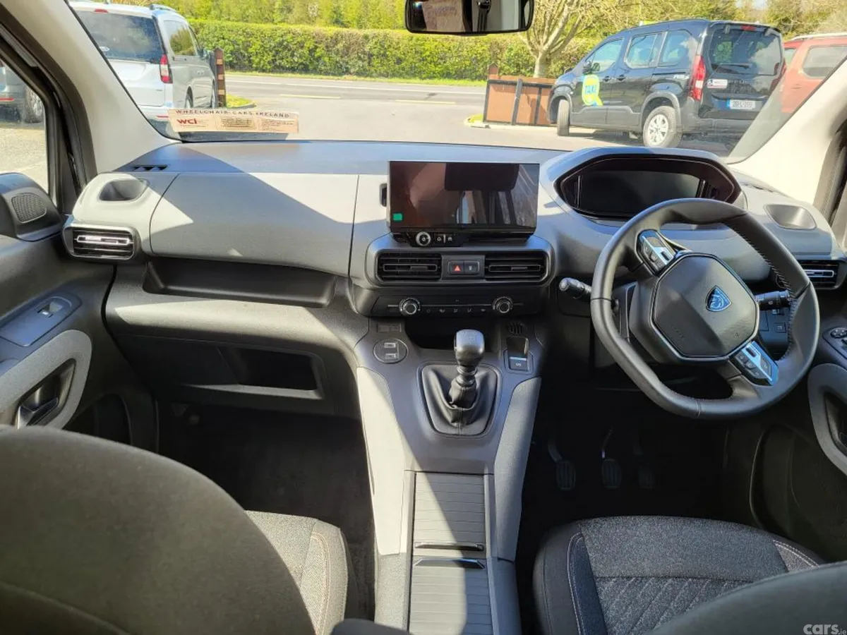 Peugeot Rifter MPV, Diesel, 2026, Black