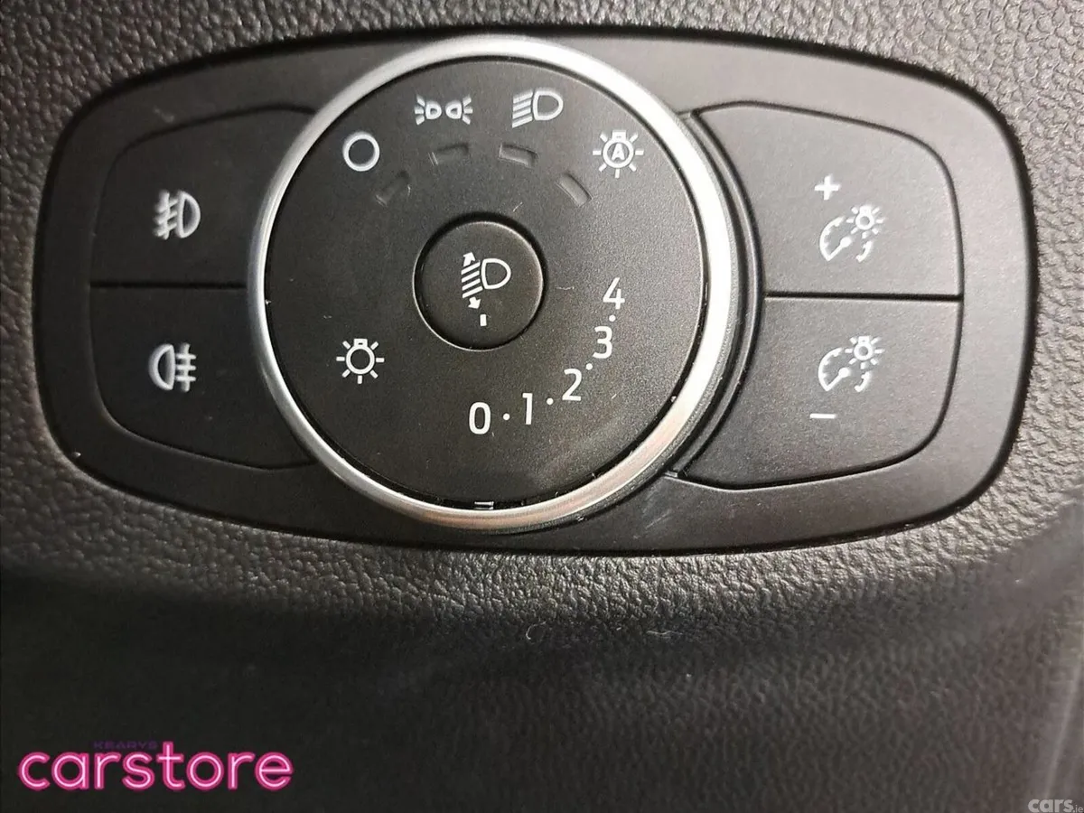 Ford Focus Estate, Petrol Hybrid, 2021, White