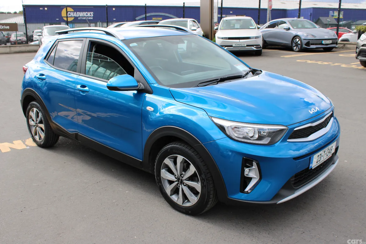 Kia Stonic Estate/Jeep, Petrol, 2023, Blue