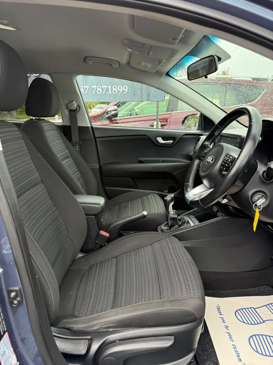Kia Stonic Estate/Jeep, Diesel, 2019, Blue