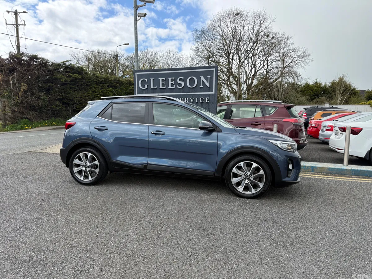 Kia Stonic Estate/Jeep, Diesel, 2019, Blue