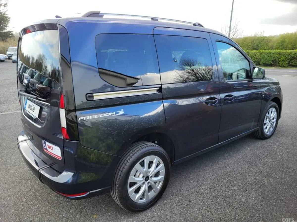 Ford Tourneo Connect MPV, Diesel, 2026, Blue