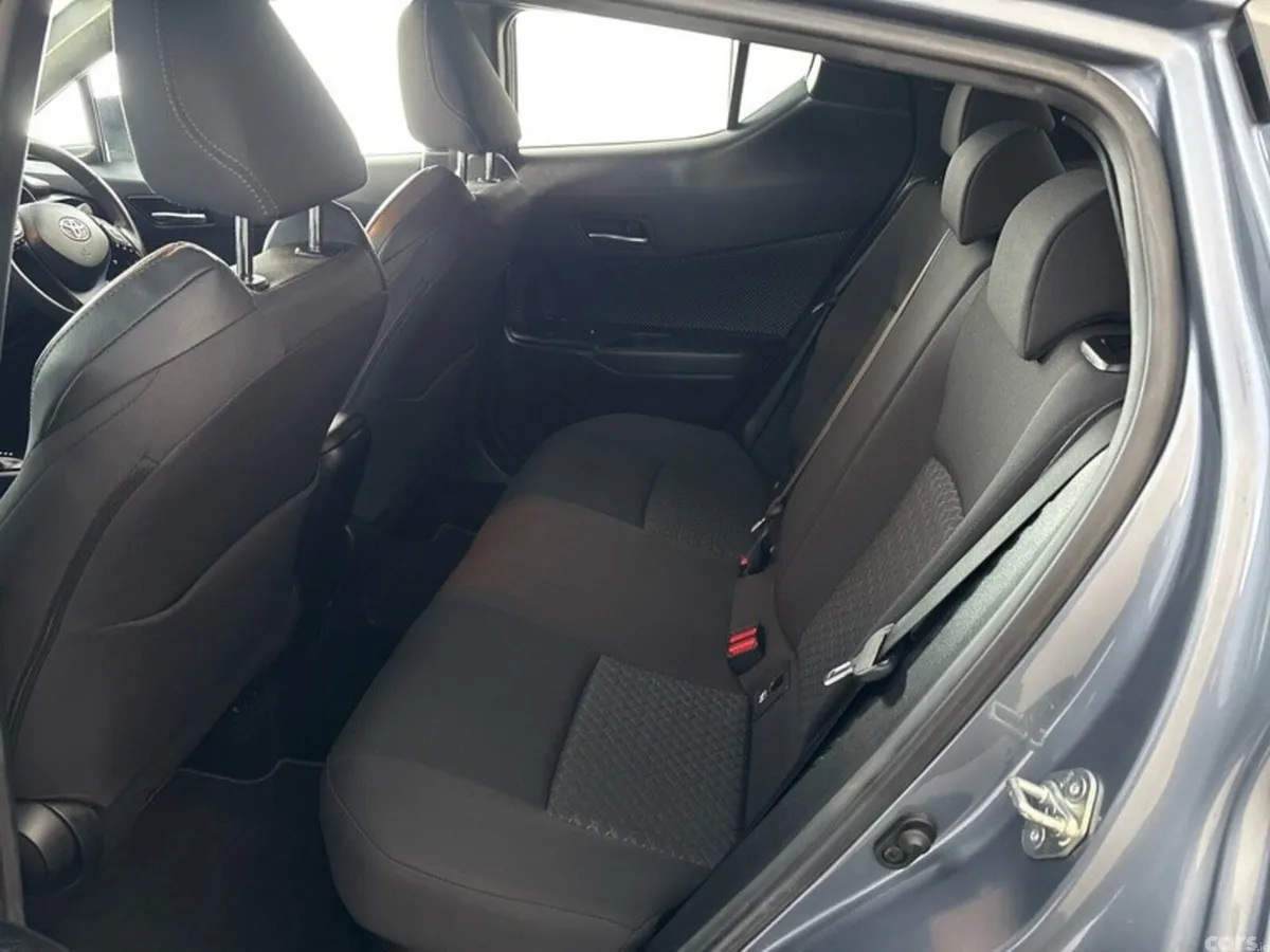 Toyota C-HR SUV, Petrol Hybrid, 2023, Grey