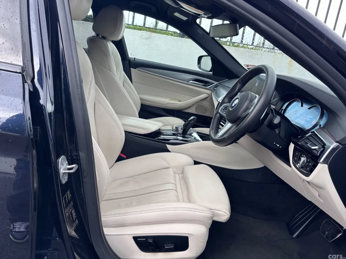 BMW 5-Series Estate, Petrol, 2018, Black