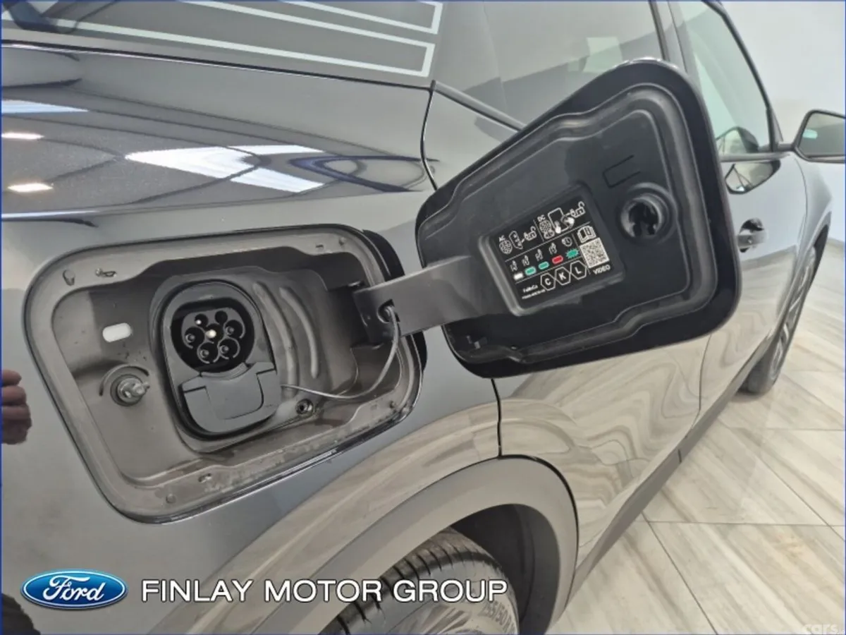 Ford Explorer SUV, Electric, 2027, Black