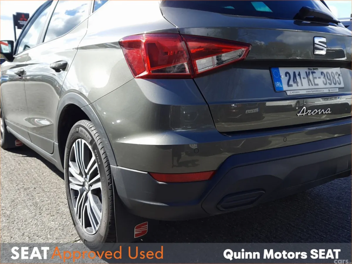 SEAT Arona Hatchback, Petrol, 2024, Green