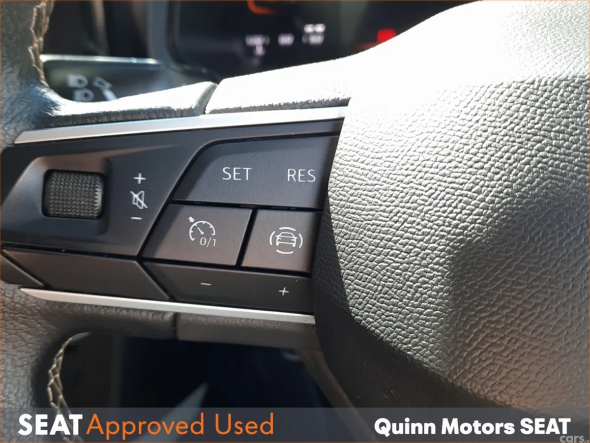 SEAT Arona Hatchback, Petrol, 2024, Green