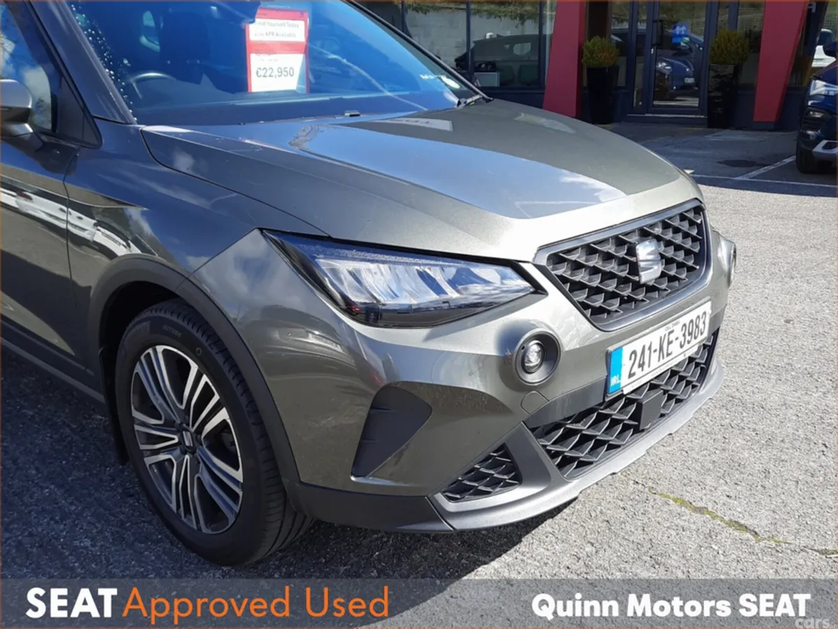SEAT Arona Hatchback, Petrol, 2024, Green