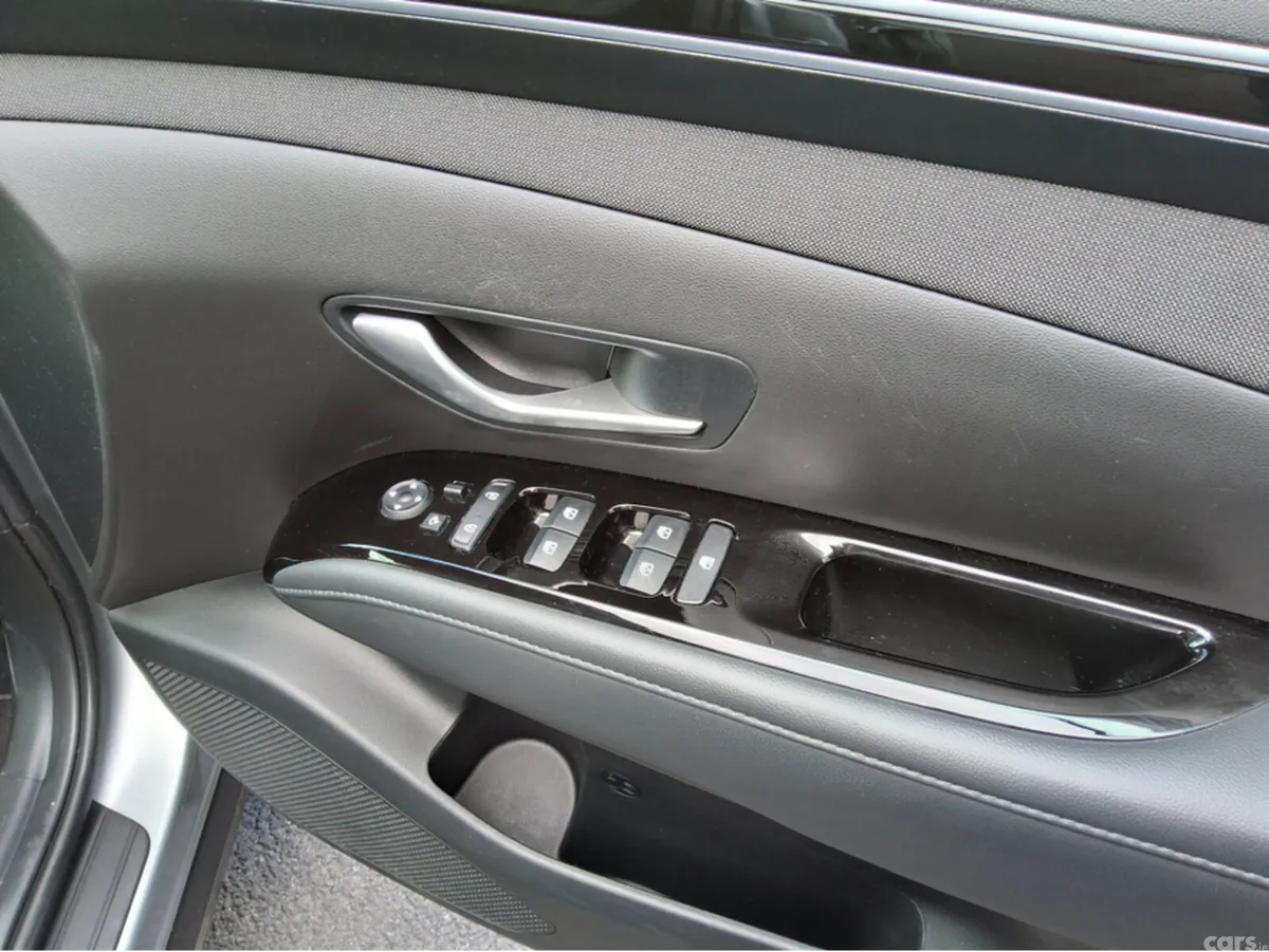 Hyundai Tucson SUV, Petrol Plug-in Hybrid, 2023, Grey