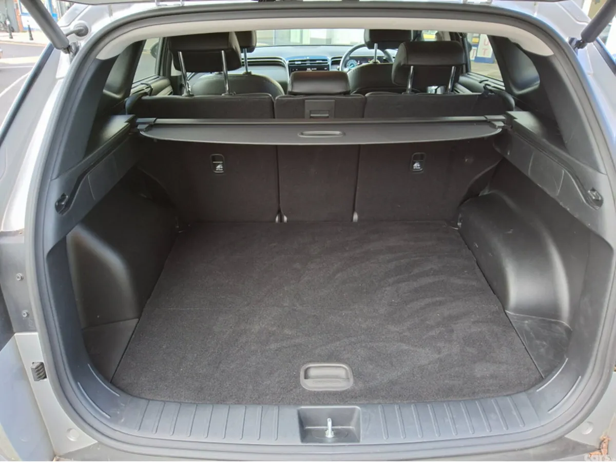 Hyundai Tucson SUV, Petrol Plug-in Hybrid, 2023, Grey