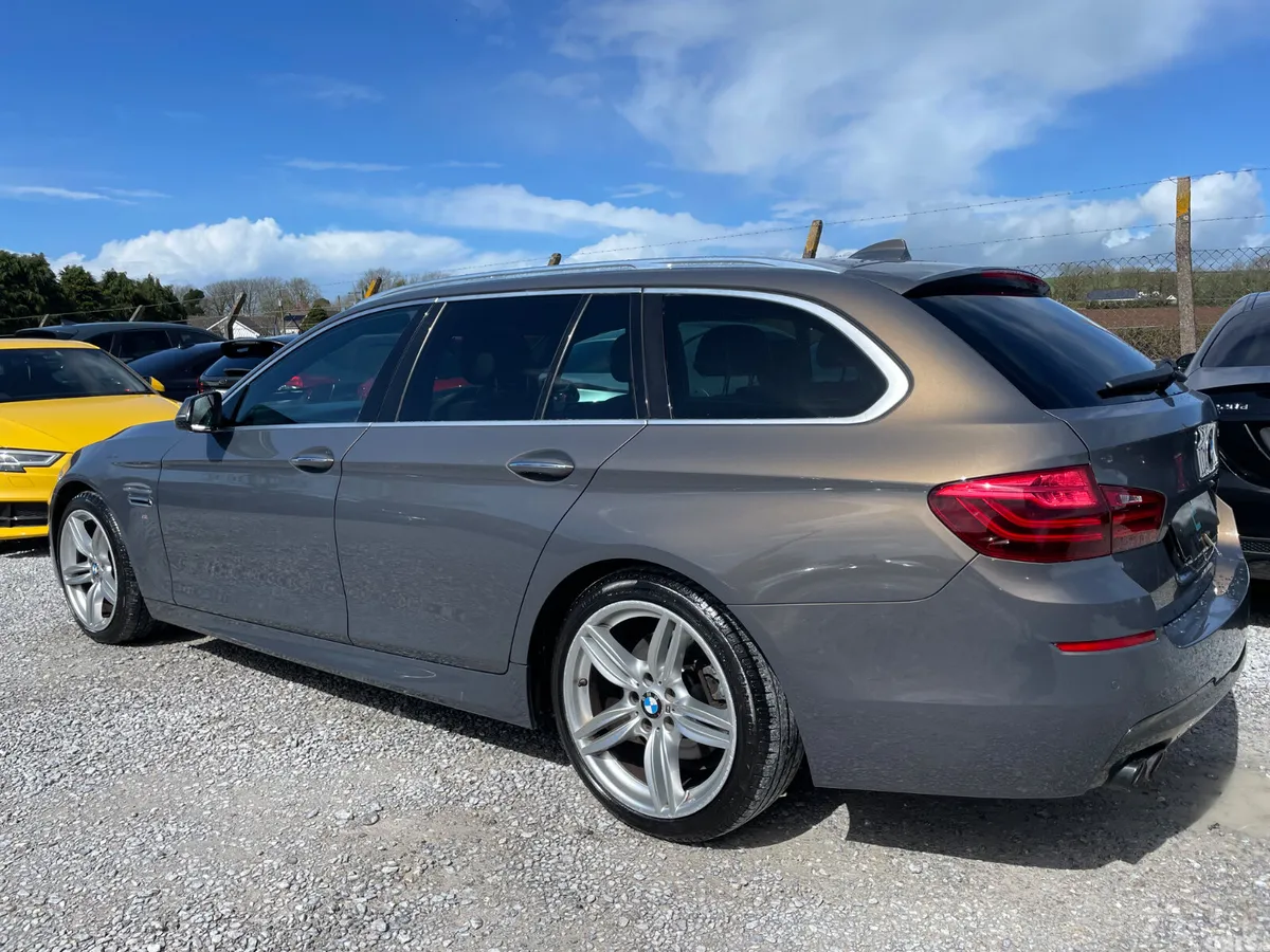 BMW 5-Series Estate/Jeep, Diesel, 2015, Beige