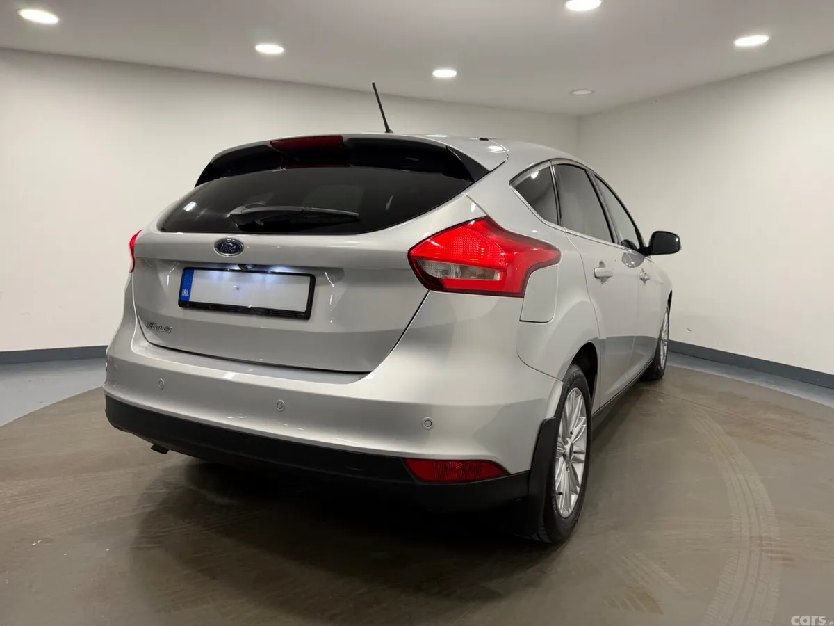 Ford Focus Hatchback, Diesel, 2017, Silver