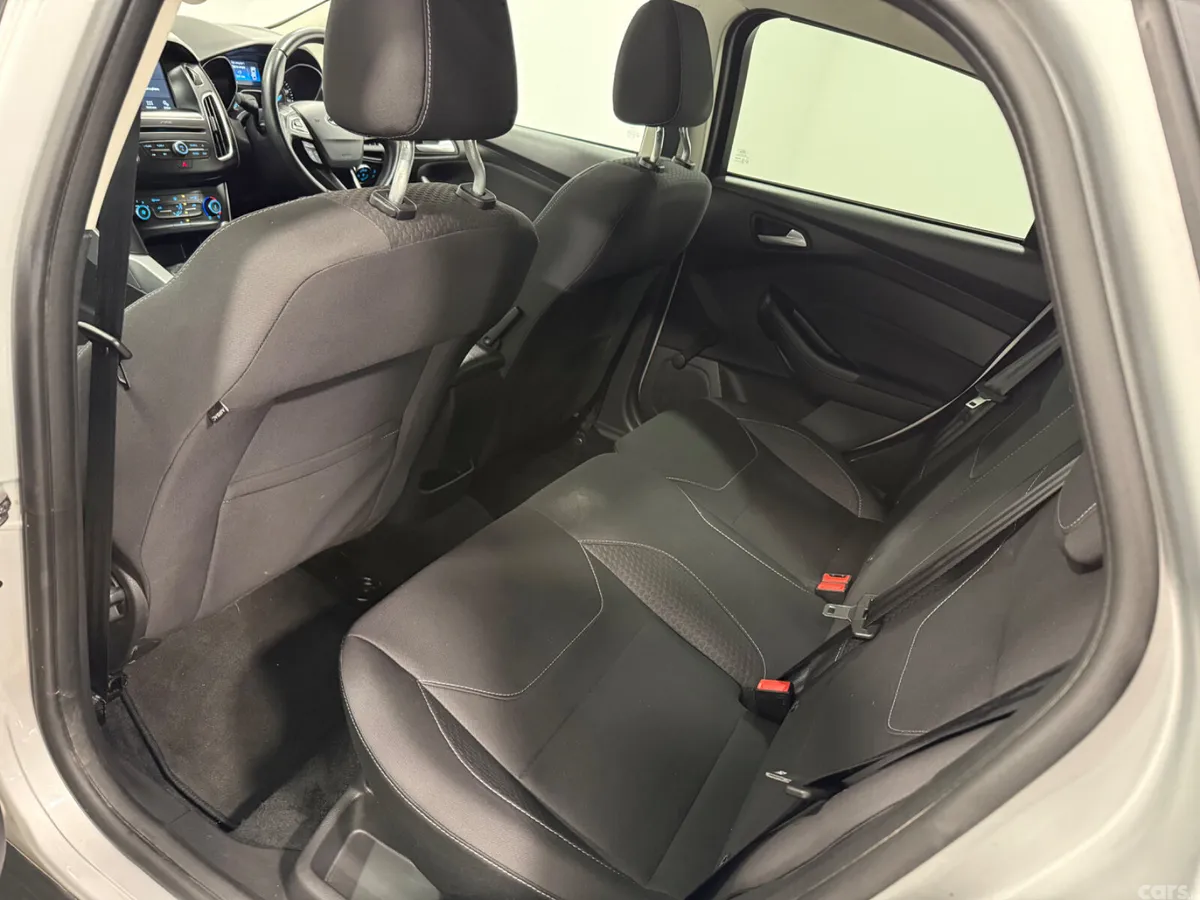 Ford Focus Hatchback, Diesel, 2017, Silver