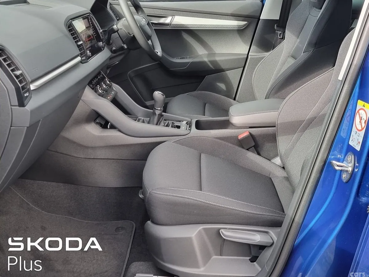 Skoda Karoq SUV, Diesel, 2027, Blue