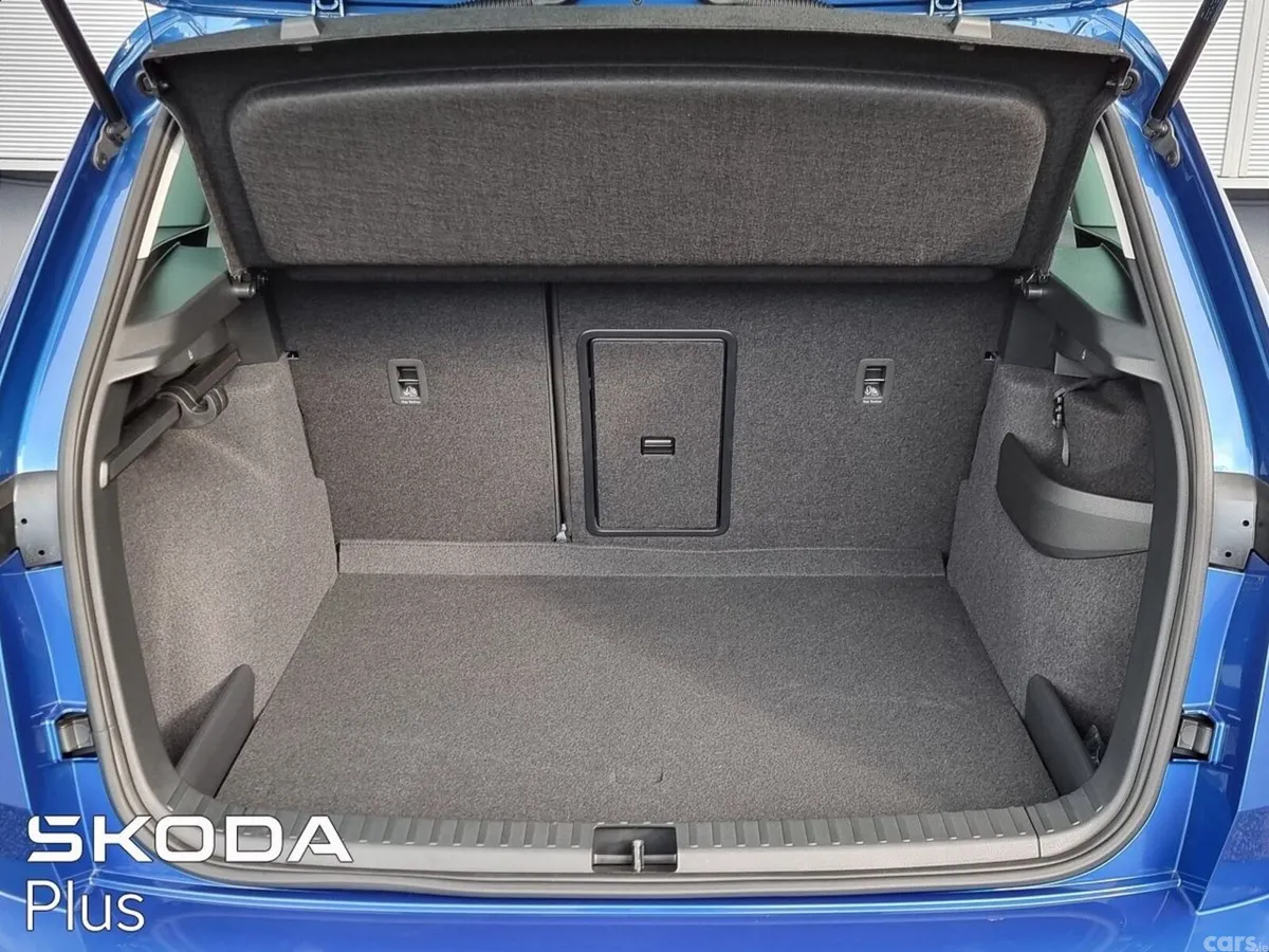 Skoda Karoq SUV, Diesel, 2027, Blue