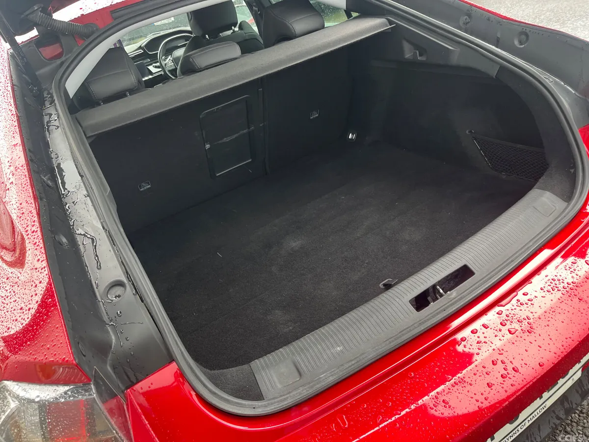 Peugeot 508 Hatchback, Diesel, 2020, Red