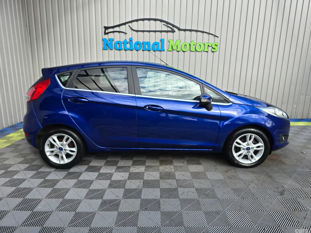 Ford Fiesta Hatchback, Petrol, 2015, Blue