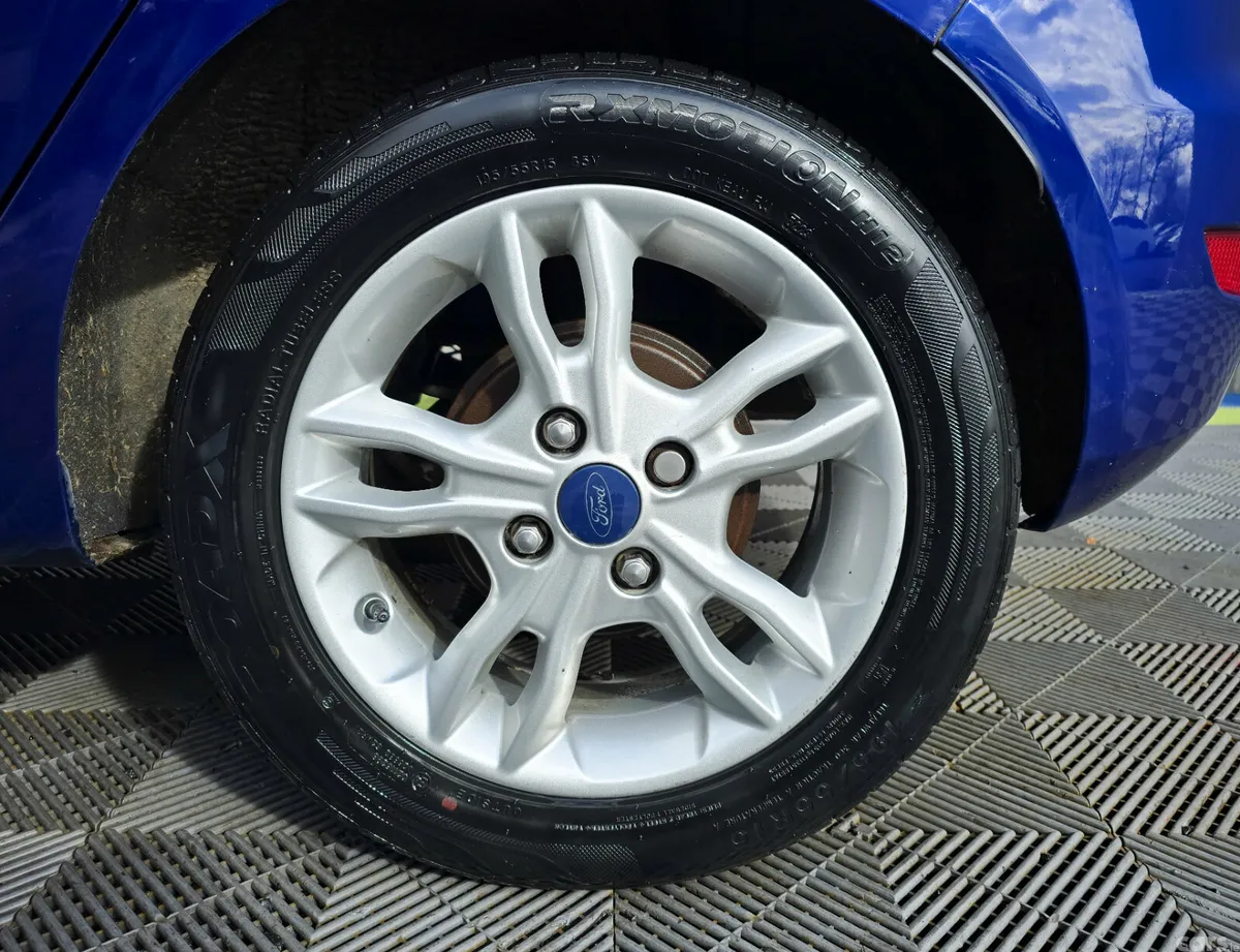 Ford Fiesta Hatchback, Petrol, 2015, Blue