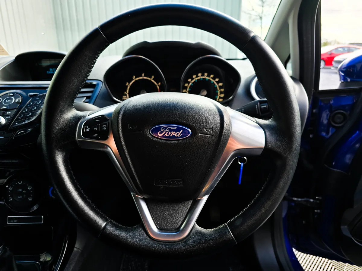 Ford Fiesta Hatchback, Petrol, 2015, Blue