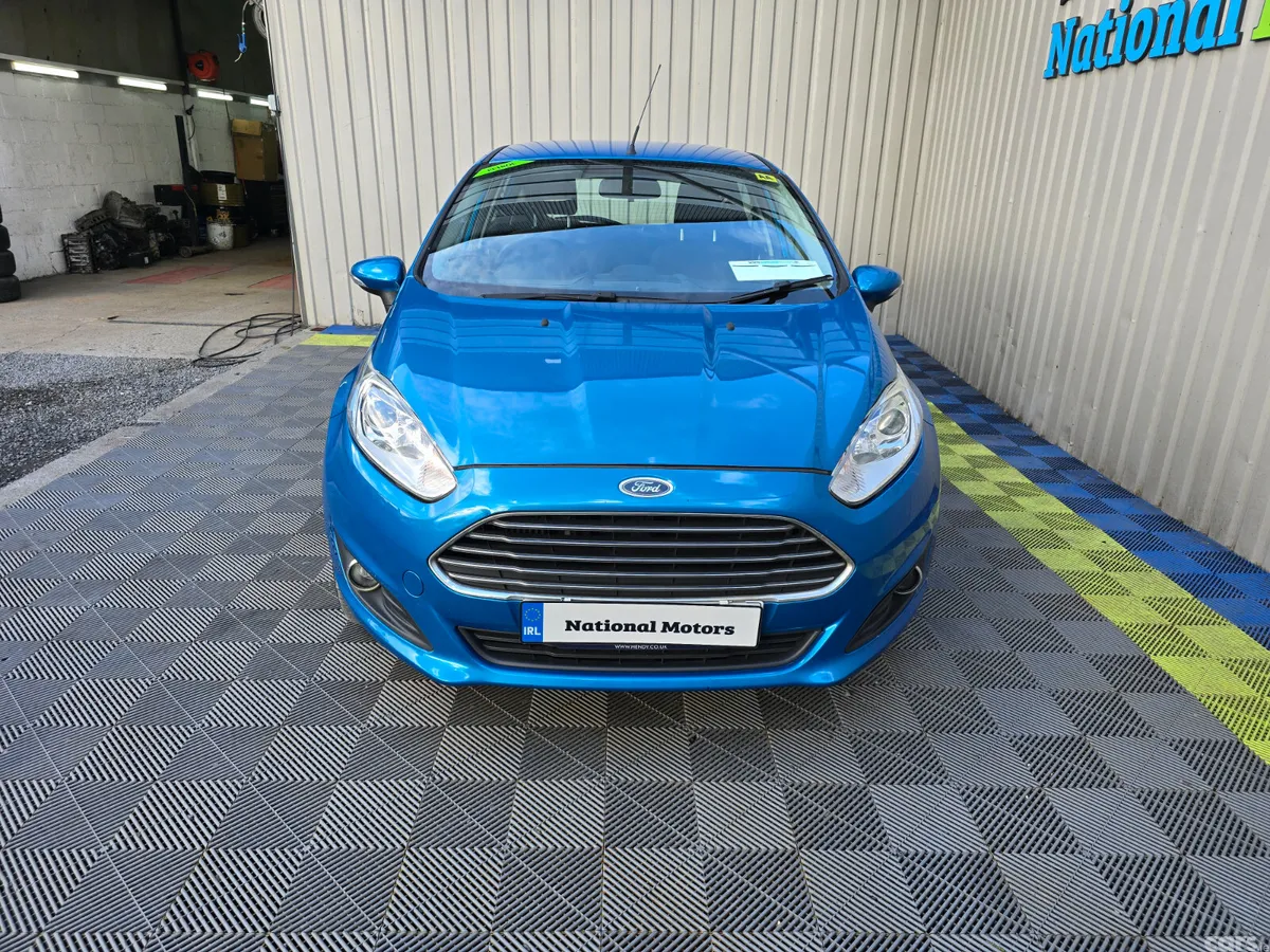 Ford Fiesta Hatchback, Petrol, 2014, Blue