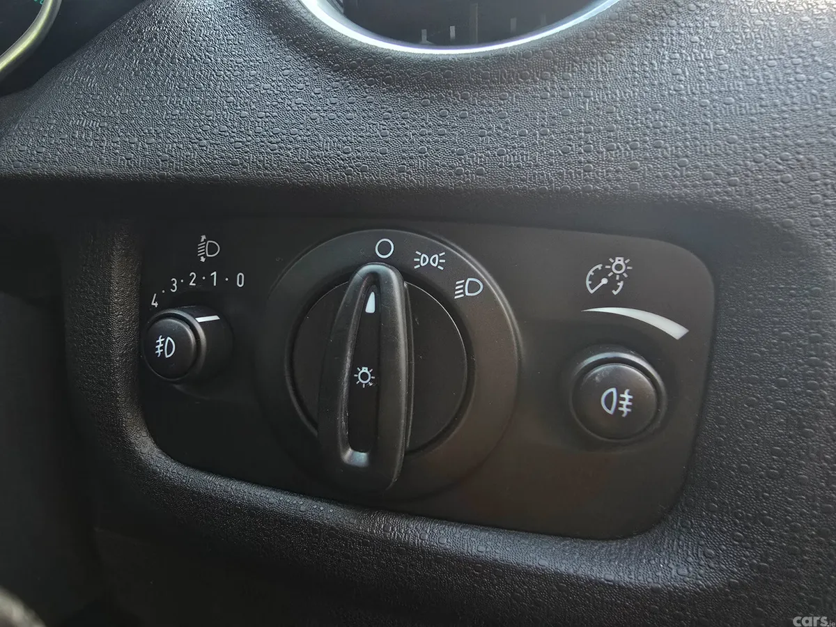 Ford Fiesta Hatchback, Petrol, 2014, Blue