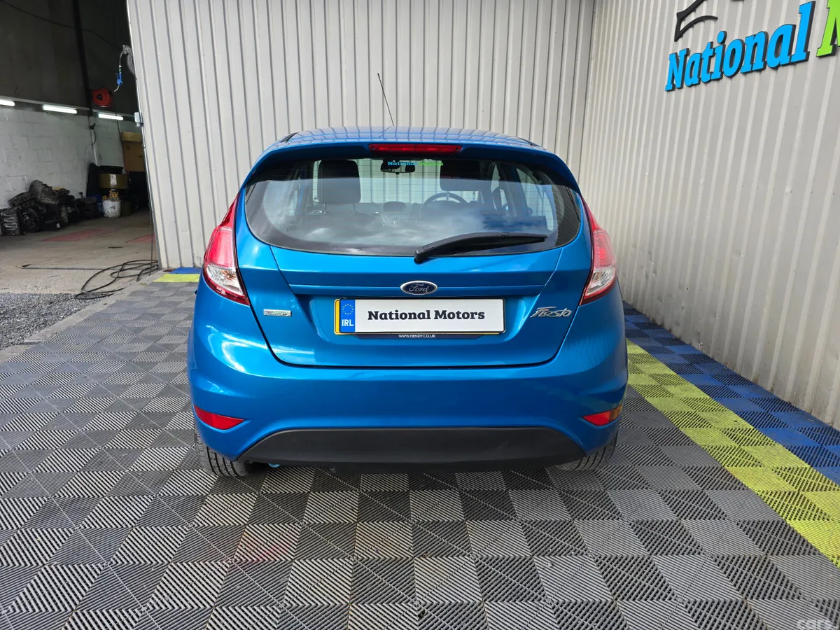 Ford Fiesta Hatchback, Petrol, 2014, Blue