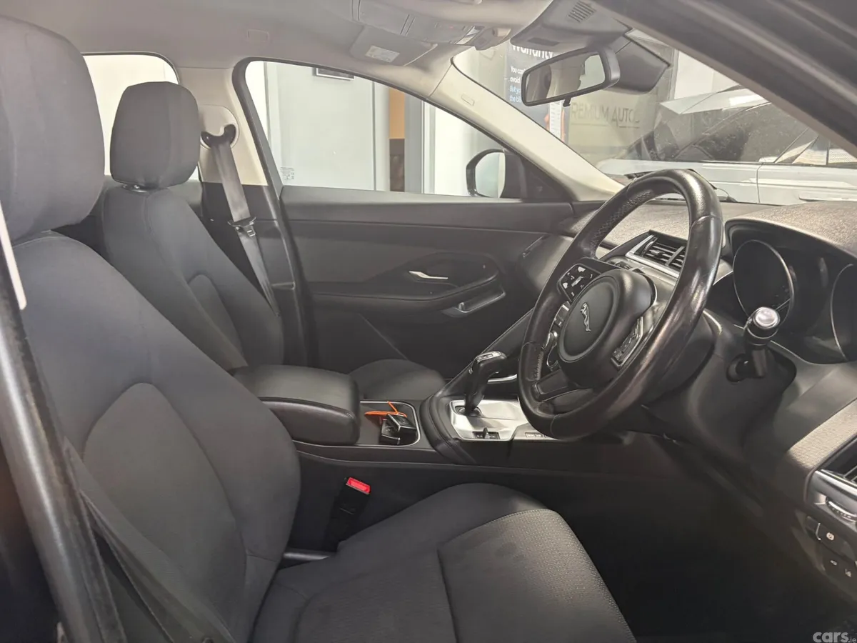 Jaguar E-Pace Estate/Jeep, Diesel, 2019, Black
